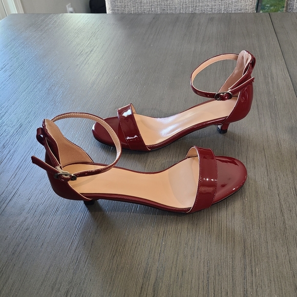 NWT - Red Wine Sandals - kitten heels ๐ - Picture 12 of 14